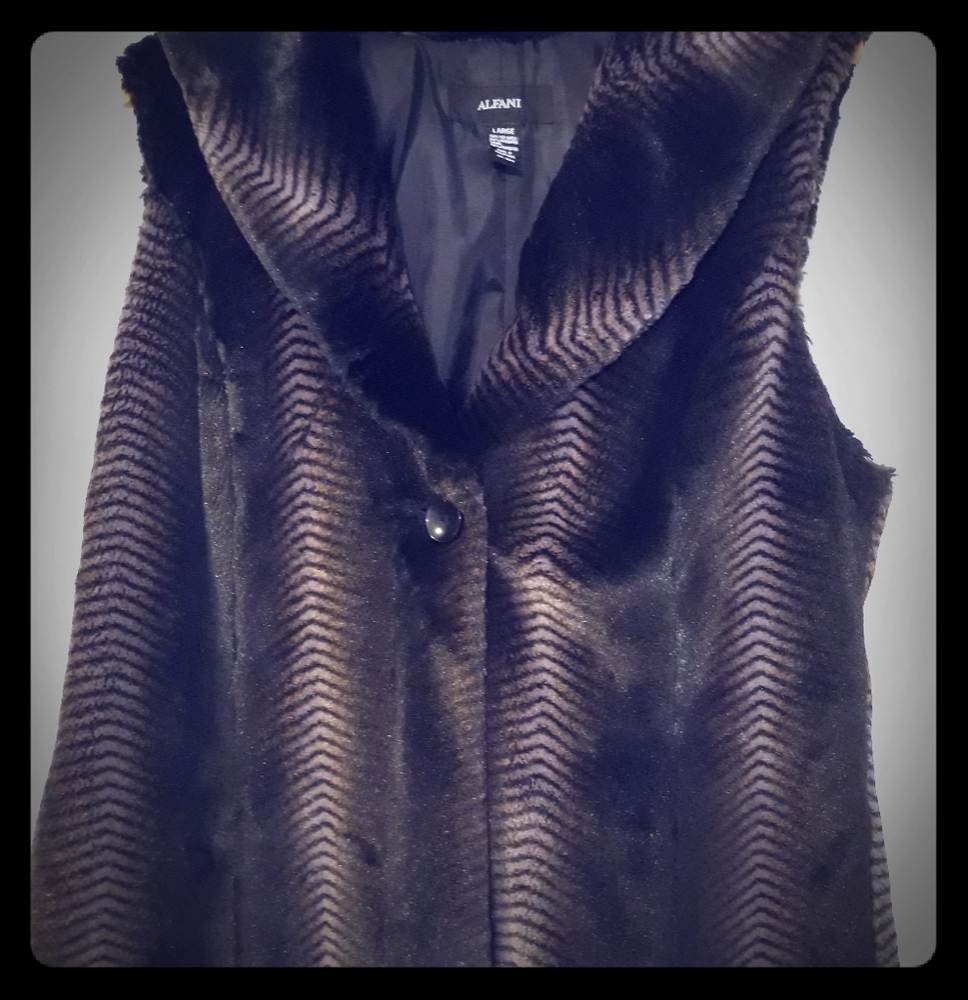 💲Brown Faux Fur Vest - Alfani